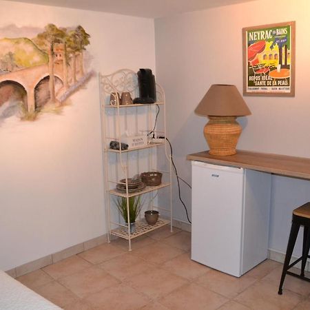 Maison Sous Le Pont Bed & Breakfast Meyras Екстериор снимка