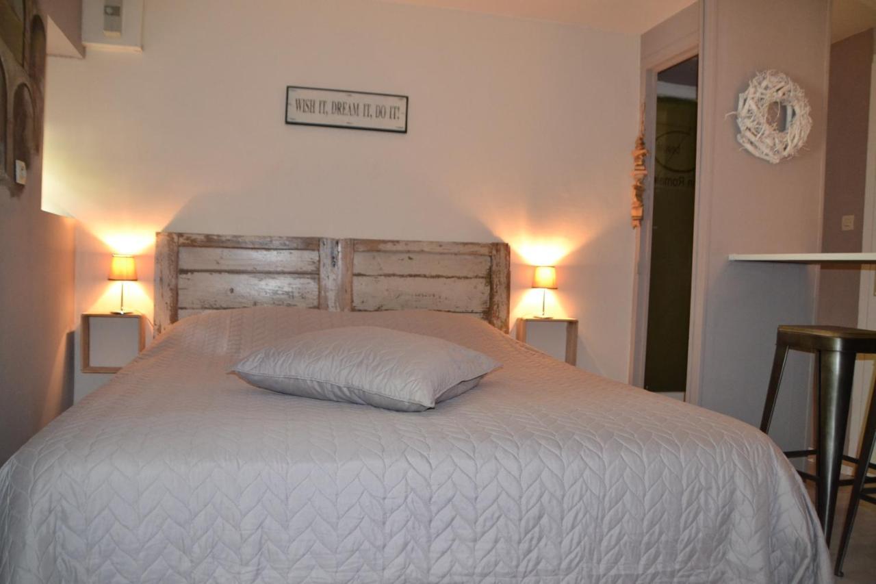 Maison Sous Le Pont Bed & Breakfast Meyras Екстериор снимка