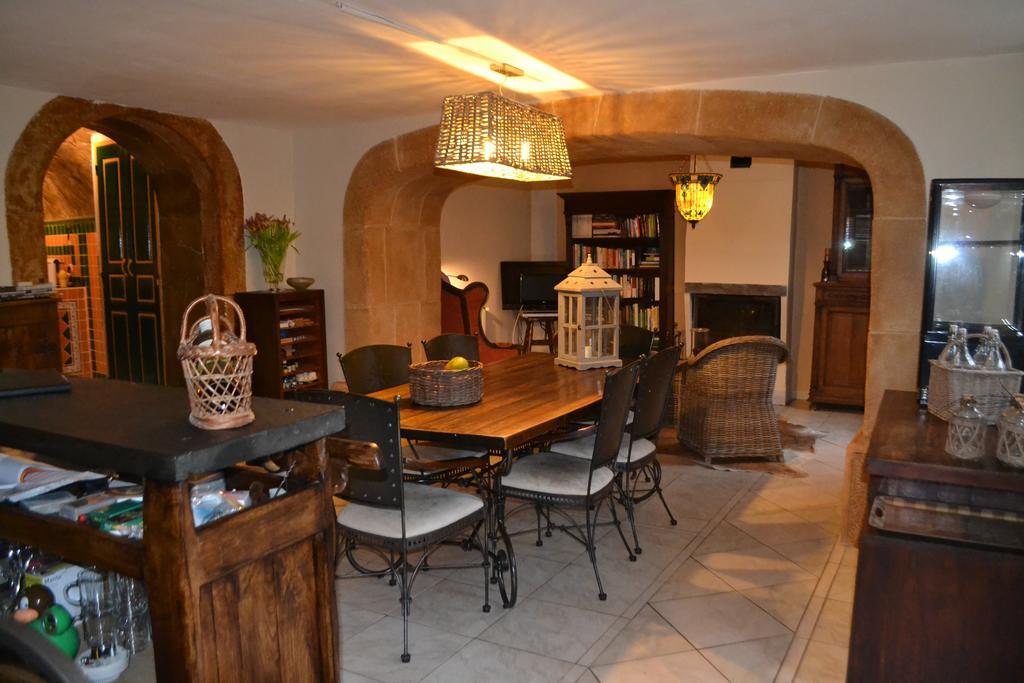 Maison Sous Le Pont Bed & Breakfast Meyras Екстериор снимка