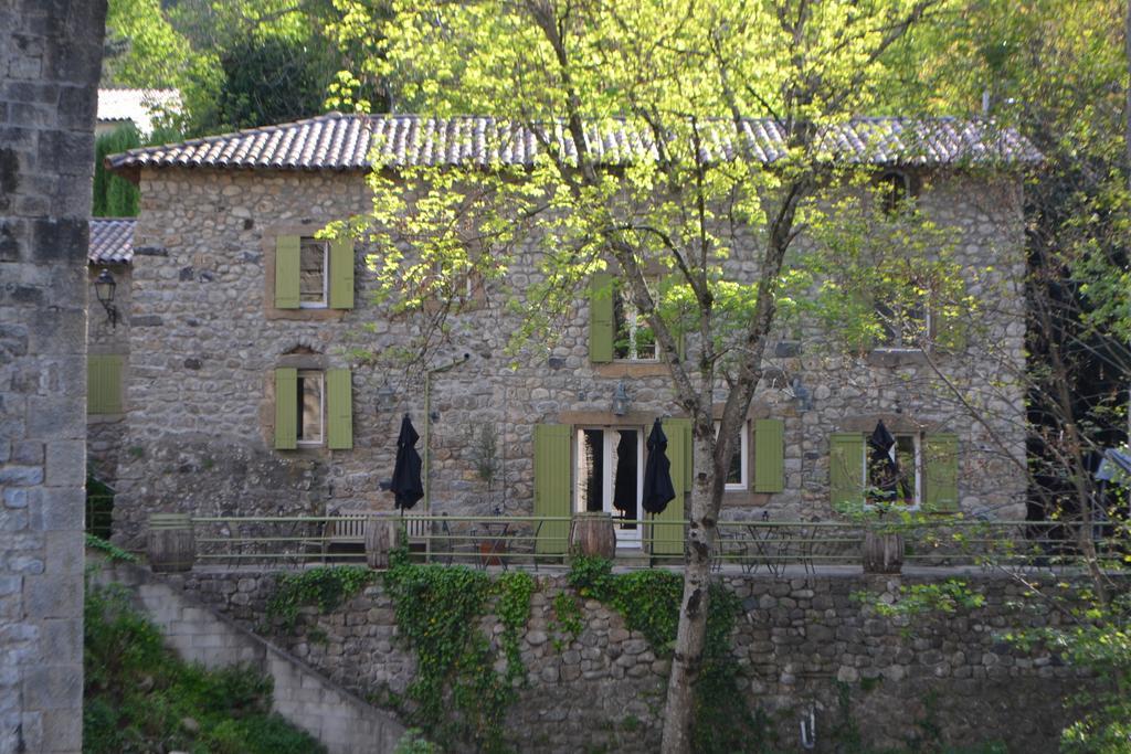 Maison Sous Le Pont Bed & Breakfast Meyras Екстериор снимка